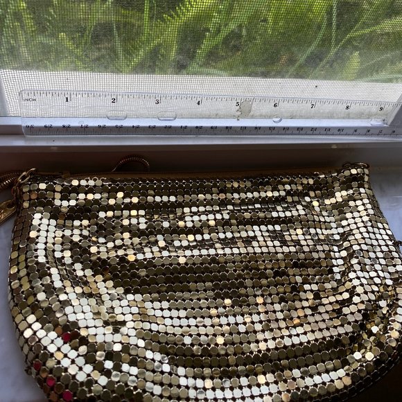 Vintage Lyrella Brand Gold Tone Mesh Metal Snake Chain Strap Purse/Handbag 1940' - Picture 4 of 12